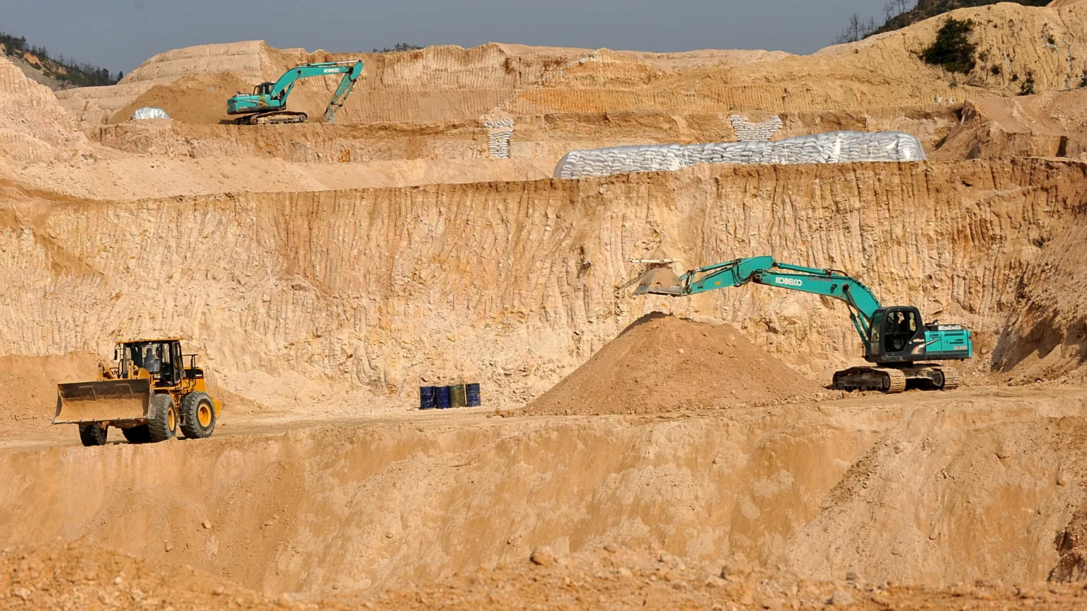 China’s Rare-Earth Export Squeeze and Europe’s Industrial Vulnerability